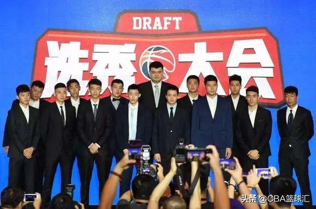 如何评价CBA公司中高层集体降薪?