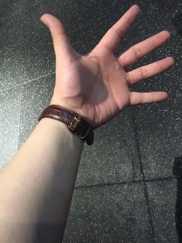 陀飞轮腕表为什么那么贵,入门级陀飞轮腕表一般什么价位?