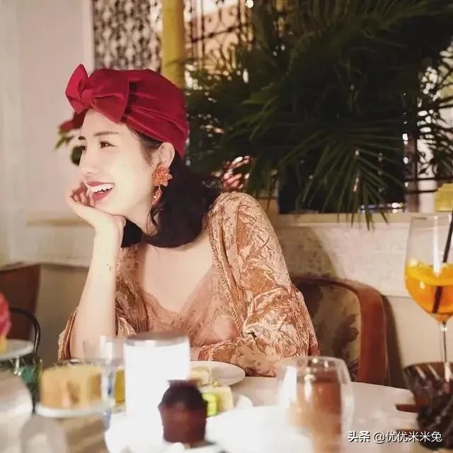 你觉得蒋凡总裁夫人和张大奕谁漂亮?为什么?