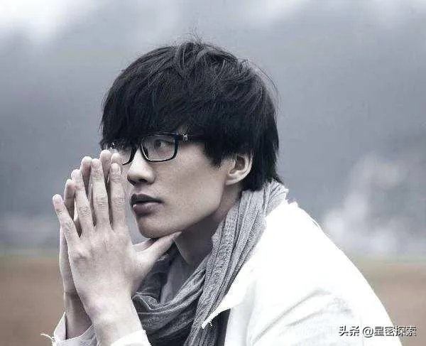 许嵩为什么不签约任何公司?