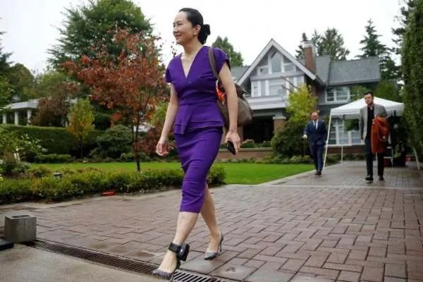 “华为二公主”姚安娜出道，为什么网友只喜欢她的姐姐孟晚舟？