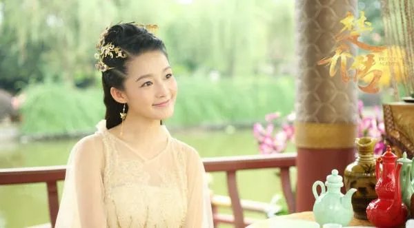 李沁虽然不争不抢但却稳扎稳打,刚刚获得最佳女配角奖,你怎么看?