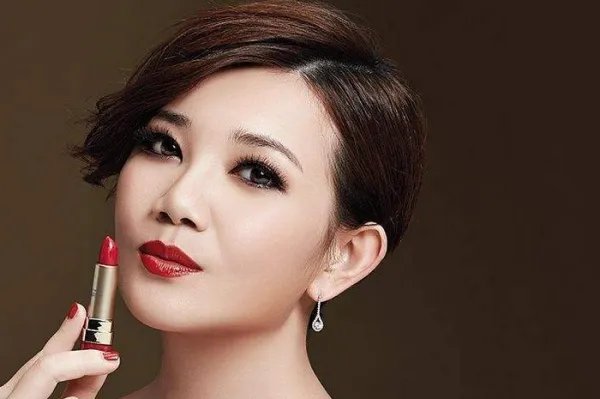 你是如何看待梁静茹前夫迅速约会新欢这件事的?