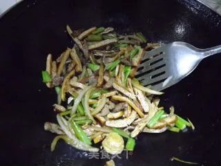 芹菜香干
