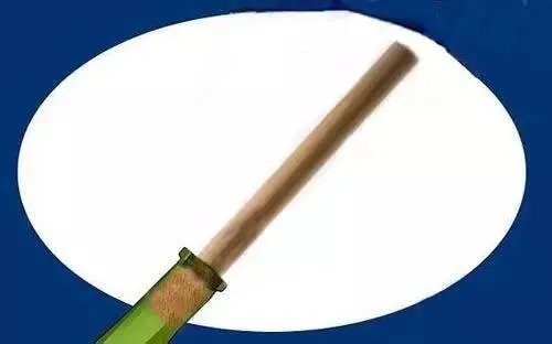 没有开瓶器,葡萄酒怎么打开?