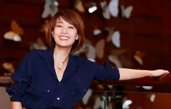 马伊琍卖力宣传,力捧小18岁的绯闻男友,难道她又要重蹈覆辙吗?