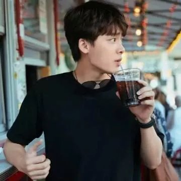 为什么最近没有李易峰的消息了呢?