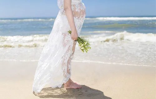 5个月孕妇婚纱款式推荐 怀孕适合穿什么婚纱