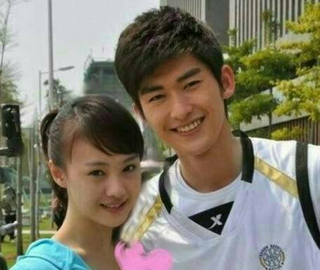郑爽和张翰为什么分手？