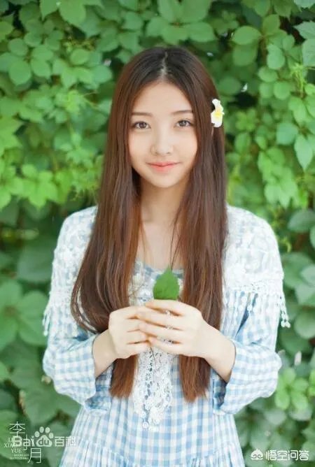 王思聪前女友豆得儿现身《快乐大本营》,为何分手后豆得儿颜值下降的如此之快?