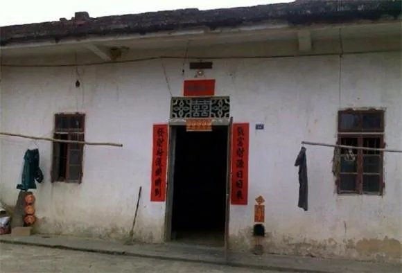 现在买房子太贵了,农村40万就能建“豪华”独栋别墅?是真的吗?