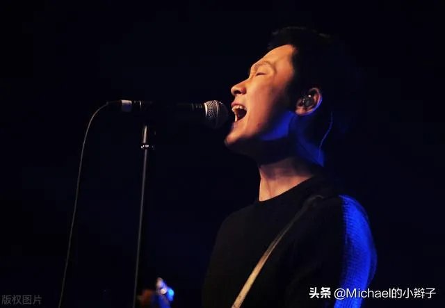 如何评价梁博的唱功和创作?