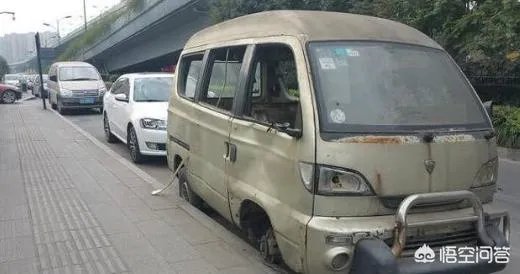 为什么路边停的好多僵尸车,车主不开去报废呢?