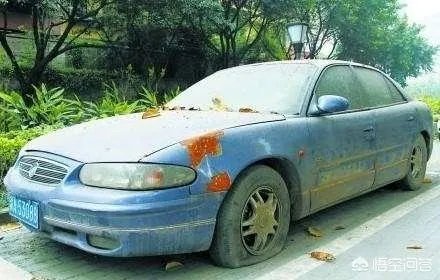 为什么路边停的好多僵尸车,车主不开去报废呢?