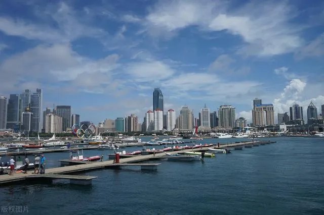 大批优质企业总部搬迁到济南,尴尬的青岛又该如何抉择?