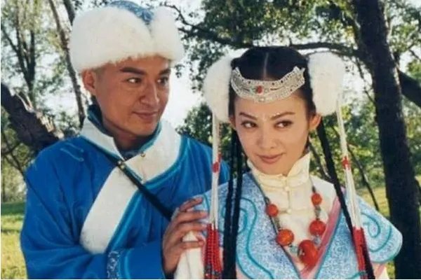 宁静唱孝庄秘史主题曲拉票,宁静这样做是否有卖惨嫌疑?