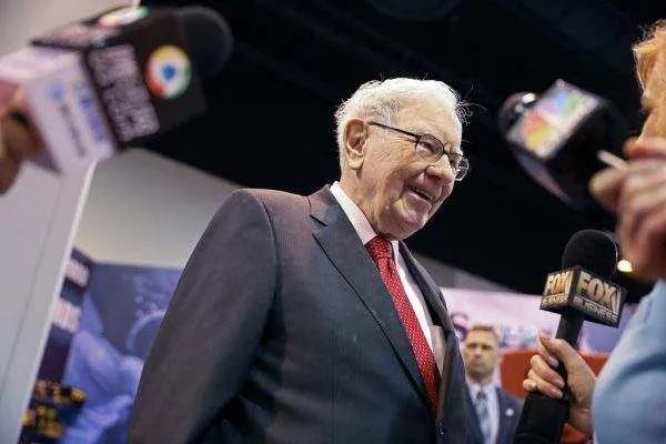 巴菲特投资的第三家中国公司会是谁？