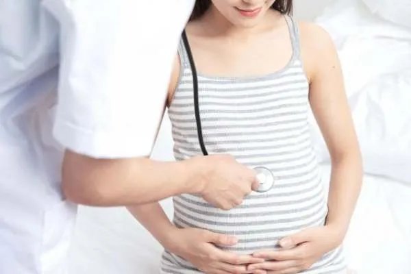 孕妇临产前跳楼:女人这一生,到底有多难?
