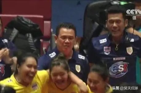 战胜中国女排之后,泰国女排教练达奈一脸平静的样子,显得并不兴奋,这是怎么一回事?