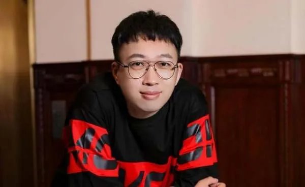 于正朋友圈疑似曝光,再次回应赵露思一事:躺枪的人也是有脾气,你怎么看?