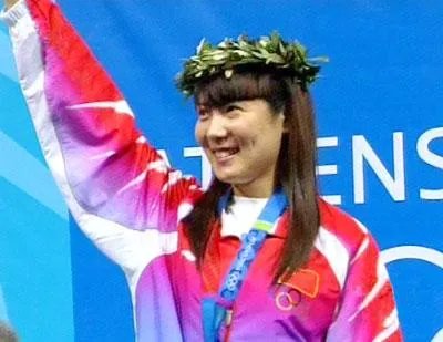 历届奥运会中国第一金获得者是谁?