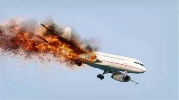 法航一班机客舱发生起火事故后返回首都机场，当时的具体情况是怎样的？