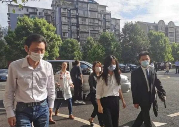 谭松韵母亲被撞身亡一案,一审宣判的结果是什么?