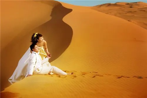 沙漠婚纱照图片大全 沙漠婚纱照拍摄技巧