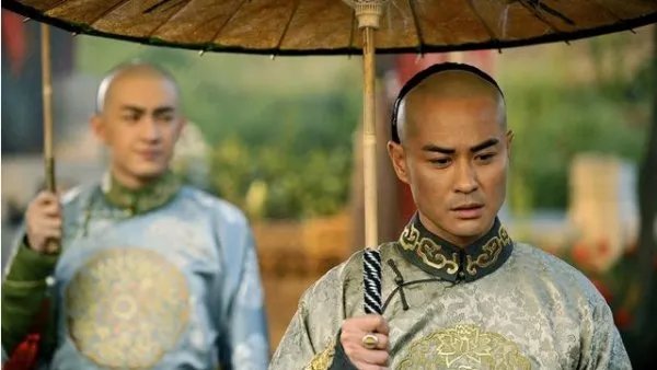 郑嘉颖在《步步惊心》中扮演的是谁?