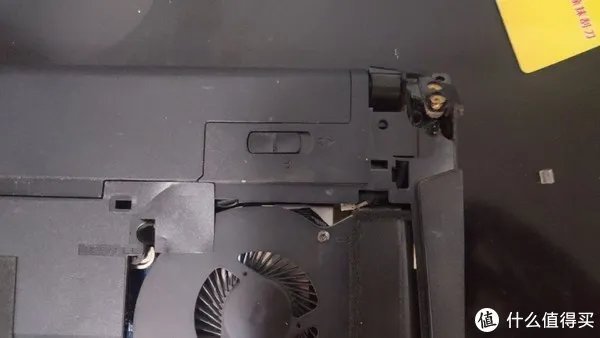 Y430P拆机:安装内存+清灰