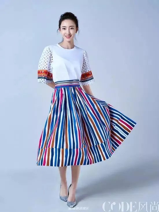 素颜女神王丽坤为什么能迷倒林更新?