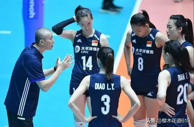 战胜中国女排之后,泰国女排教练达奈一脸平静的样子,显得并不兴奋,这是怎么一回事?