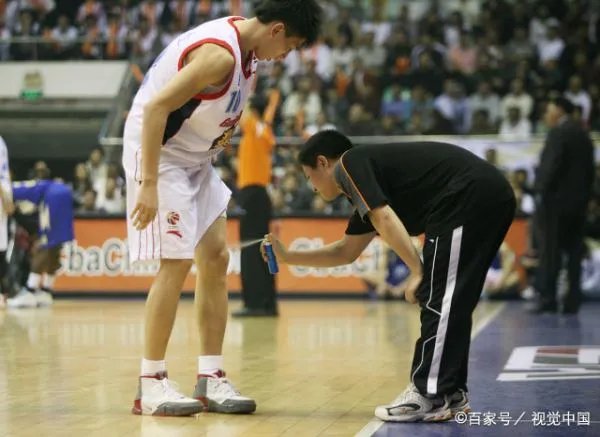 被称为最强高中生的刘晓宇,为何会离开效力9年的广东队?