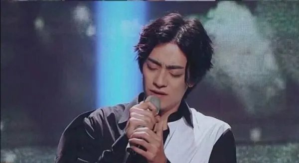 郑云龙前工作单位声明,说明了什么?