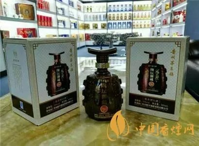 品鉴白酒酱香型赖茅20年，寻味经典传奇