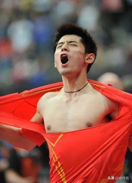 张继科最近忙什么去了?还打乒乓球吗?