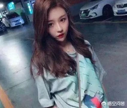欧阳娜娜与Susan苏同框,网红和明星的差别大吗?