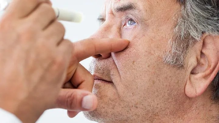 红眼病的临床表现及治疗方法
