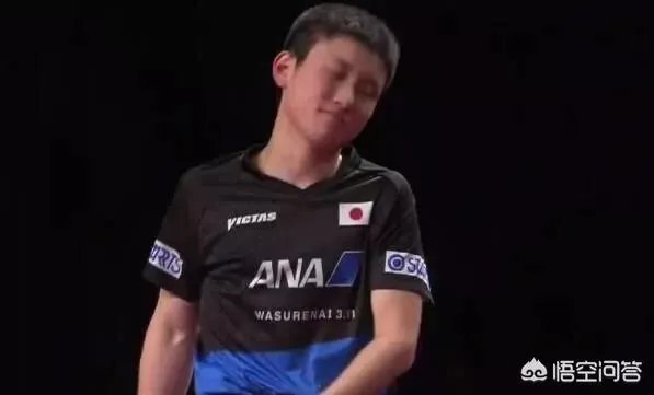 华裔小将张本每天叫嚣要战胜中乒乓球队,却在四强被卡尔完虐,都没有吼叫,你怎么看?
