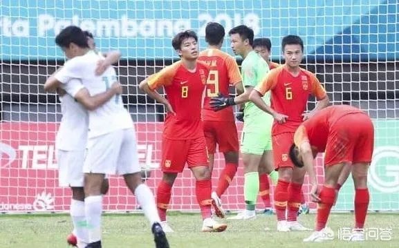 亚运会国足惜败沙特,有球迷说输球责任全在教练,球员们尽力了,你怎么看?