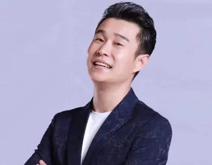 赵本山女儿无意间道出真相,小沈阳大红后消失的那段时间,到底去哪了