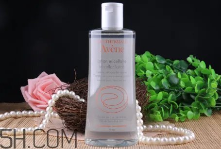 雅漾卸妆水卸得彻底吗?每天都要用卸妆水吗?