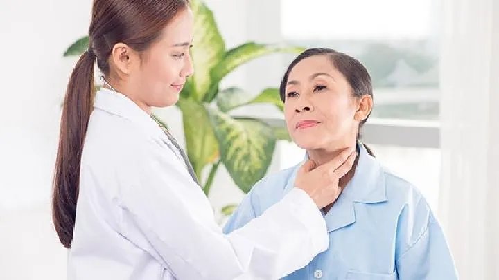 颈部应该怎样除皱?