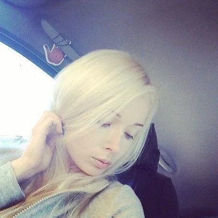 乌克兰芭比娃娃素颜照曝光 卸浓妆变清新妹子