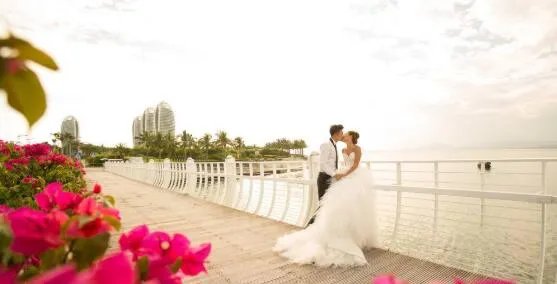 婚纱照造型怎么样摆 2020年最火婚纱照风格有哪些