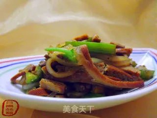 芹菜香干
