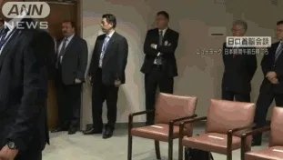 安倍晋三离职原因描述