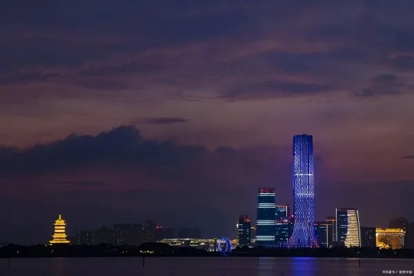 去厦门旅游的住宿，穿搭，吃喝玩乐攻略有什么？