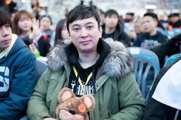如何看待LOL全明星赛鬼才选手王思聪复出？