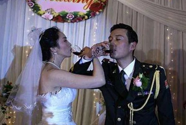“父女”变“夫妻”,为何孩子8岁才知道父母的关系?